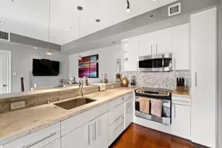 Photo #4: PTP2402225 Listing