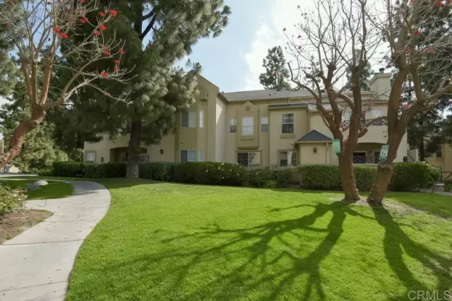 MLS: PTP2402237 Condo For Sale