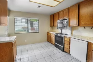 Photo #6: PTP2402242 Listing