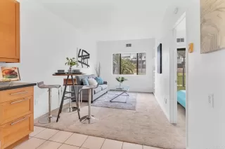 Photo #1: PTP2402374 Listing