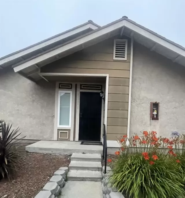 MLS: PTP2402414 Condo For Sale