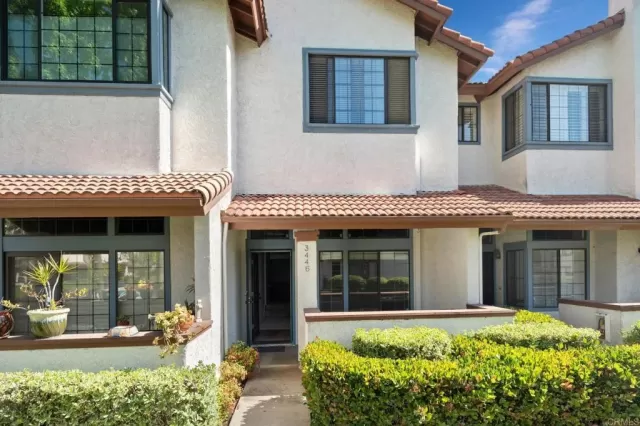 MLS: PTP2402435 Condo For Sale