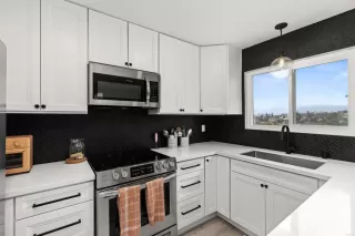 Photo #1: PTP2402438 Listing 