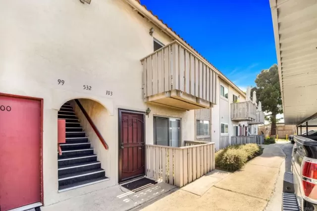 MLS: PTP2402451 Condo For Sale