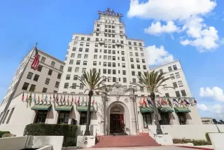 Photo #1: PTP2402525 Listing