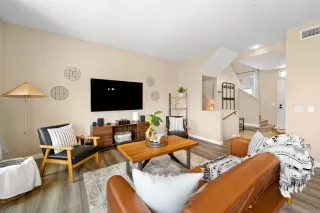 Photo #4: PTP2402549 Listing