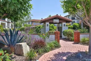 Photo #1: PTP2402559 Listing