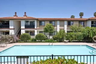 Photo #5: PTP2402559 Listing