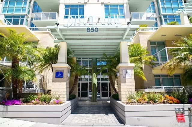 MLS: PTP2402642 Condo For Sale