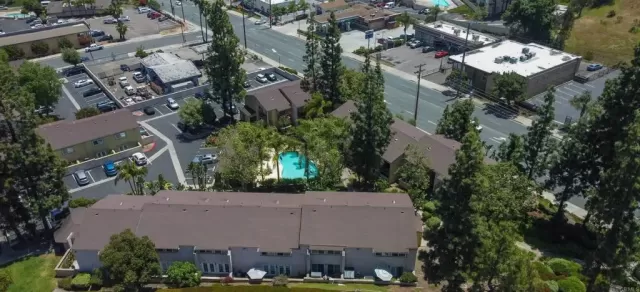 MLS: PTP2402719 Condo For Sale