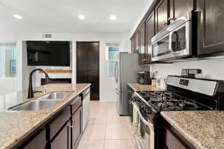 Photo #2: PTP2402777 Listing