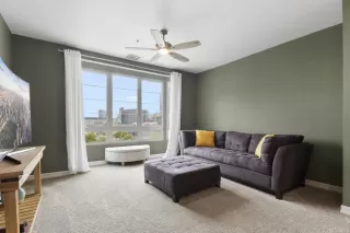 Photo #2: PTP2402800 Listing