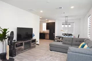 Photo #1: PTP2402874 Listing