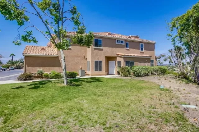 MLS: PTP2402882 Condo For Sale