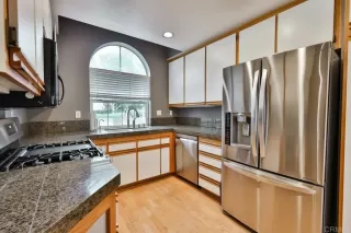 Photo #3: PTP2402944 Listing