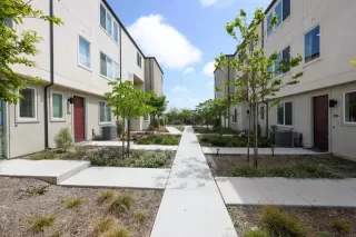 Photo #4: PTP2402951 Listing