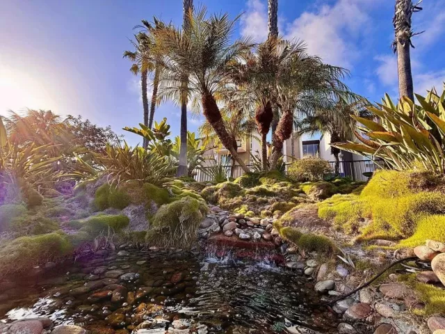 MLS: PTP2403071 Condo For Sale