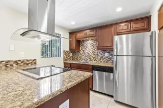 Photo #6: PTP2403111 Listing 