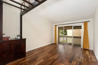 Photo #2: PTP2403119 Listing