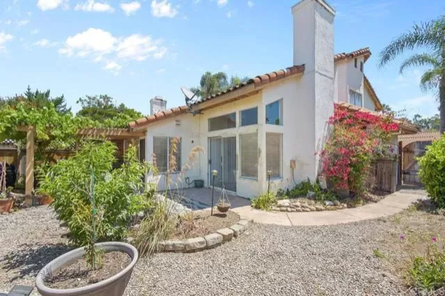 MLS: PTP2403276 Condo For Sale