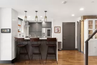 Photo #2: PTP2403337 Listing 