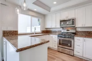 Photo #2: PTP2403345 Listing