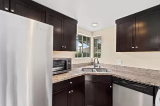 Photo #2: PTP2403376 Listing