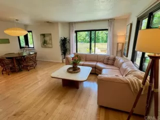 Photo #4: PTP2403405 Listing