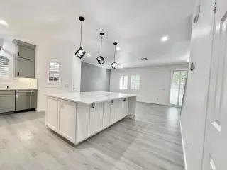 Photo #3: PTP2403409 Listing