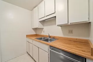 Photo #3: PTP2403496 Listing