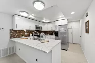 Photo #5: PTP2403572 Listing 