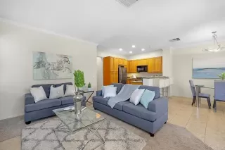 Photo #5: PTP2403621 Listing 