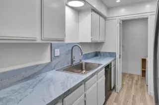 Photo #6: PTP2403642 Listing