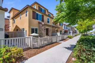 Photo #1: PTP2403674 Listing