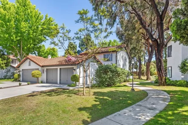 MLS: PTP2403745 Condo For Sale