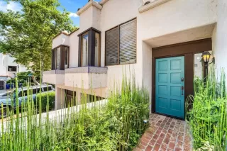 Photo #1: PTP2403774 Listing