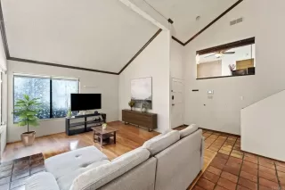 Photo #5: PTP2403774 Listing