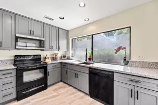 Photo #6: PTP2403774 Listing