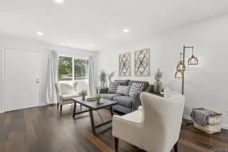 Photo #1: PTP2403830 Listing