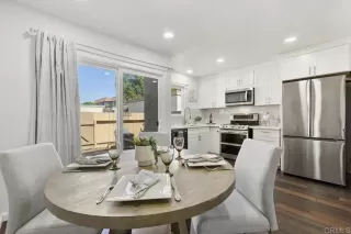 Photo #2: PTP2403830 Listing