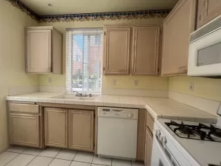 Photo #2: PTP2403873 Listing