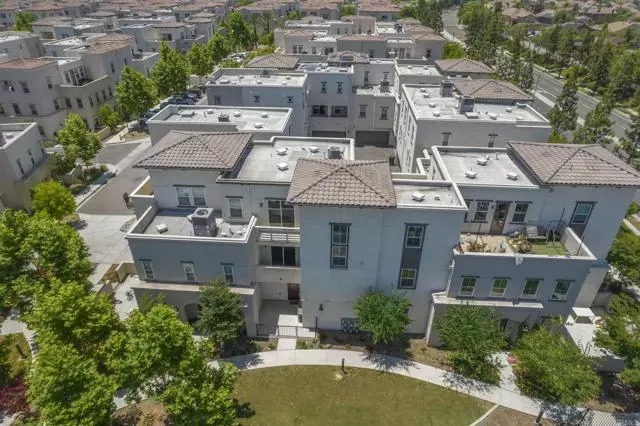 MLS: PTP2403880 Condo For Sale