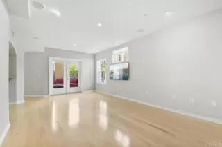 Photo #6: PTP2403970 Listing 