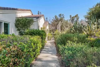 Photo #2: PTP2404075 Listing 