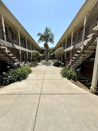 Photo #1: PTP2404159 Listing