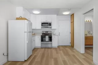 Photo #2: PTP2404332 Listing 