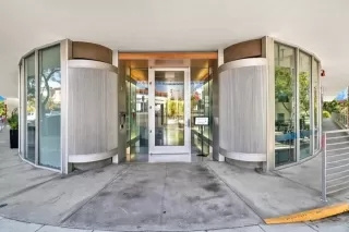 Photo #2: PTP2404413 Listing 