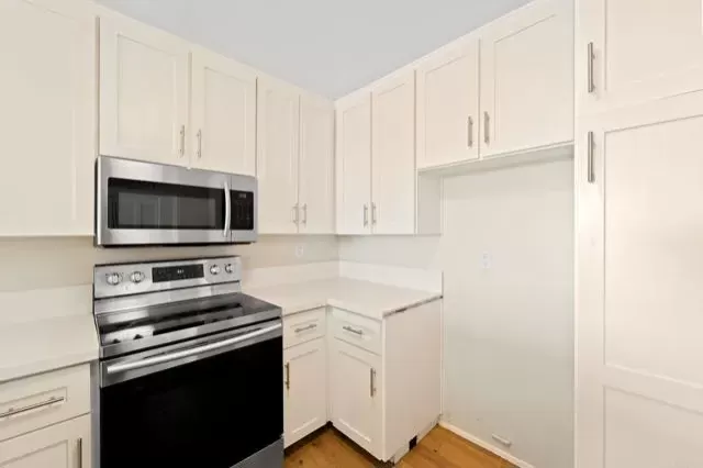 MLS: PTP2404550 Condo For Sale