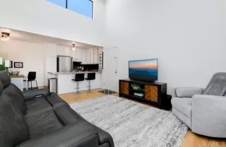 Photo #2: PTP2404608 Listing