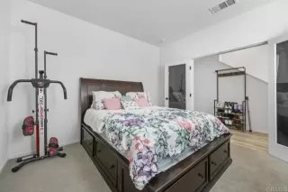 Photo #5: PTP2404710 Listing 